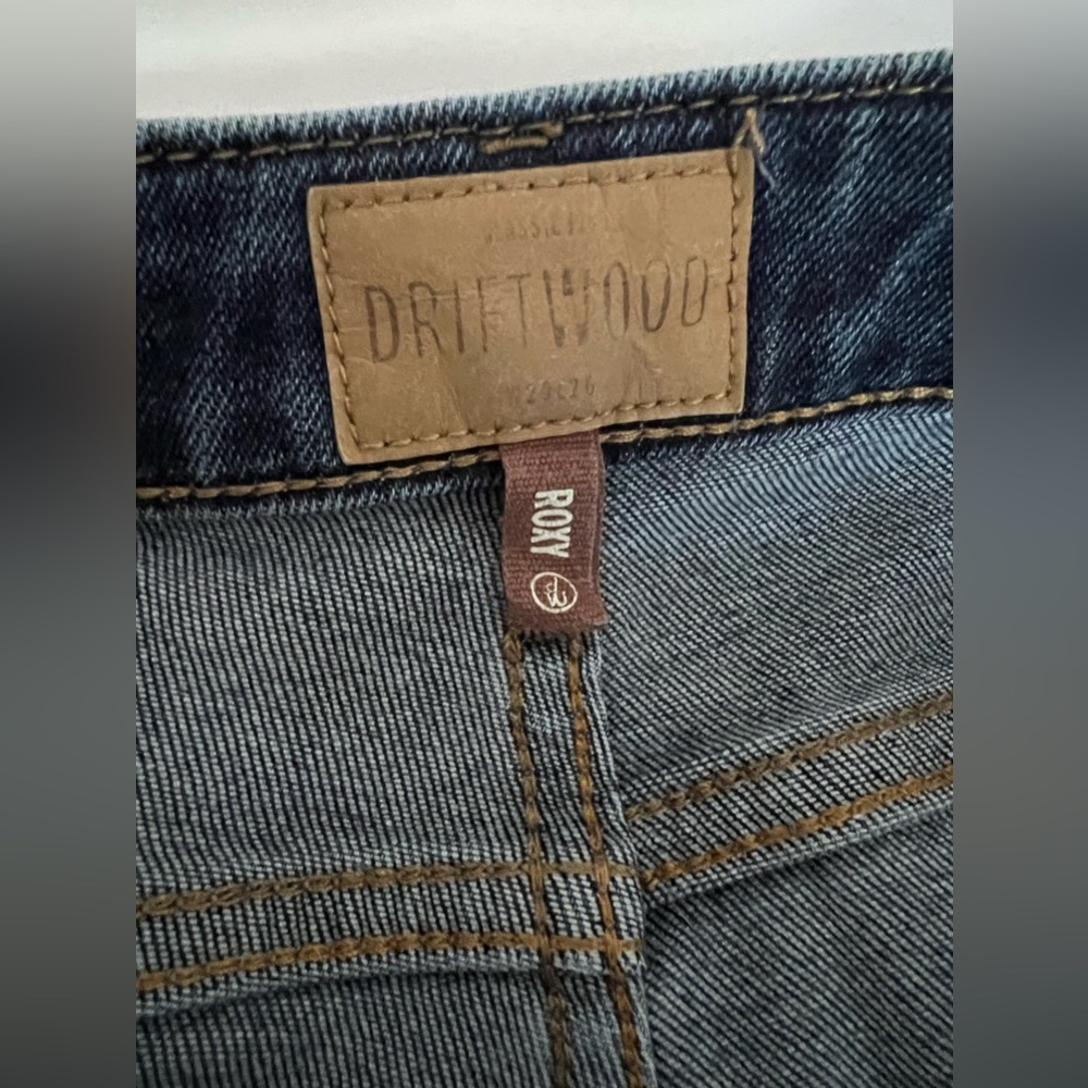 Driftwood Roxy Kick Flare High-Rise Ankle Jeans - Picture 5 of 12